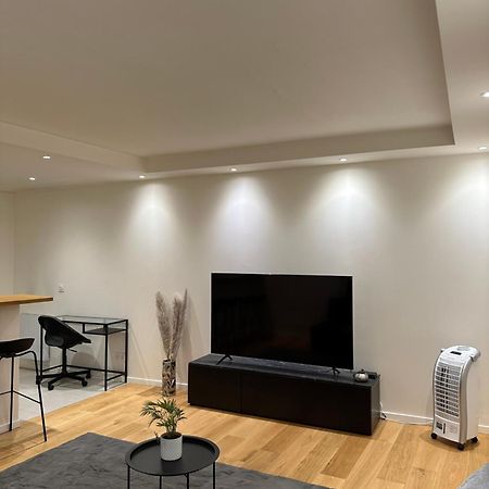 Super Appartement Refait A Neuf Beaucoup De Charme Boulogne-Billancourt Exteriör bild