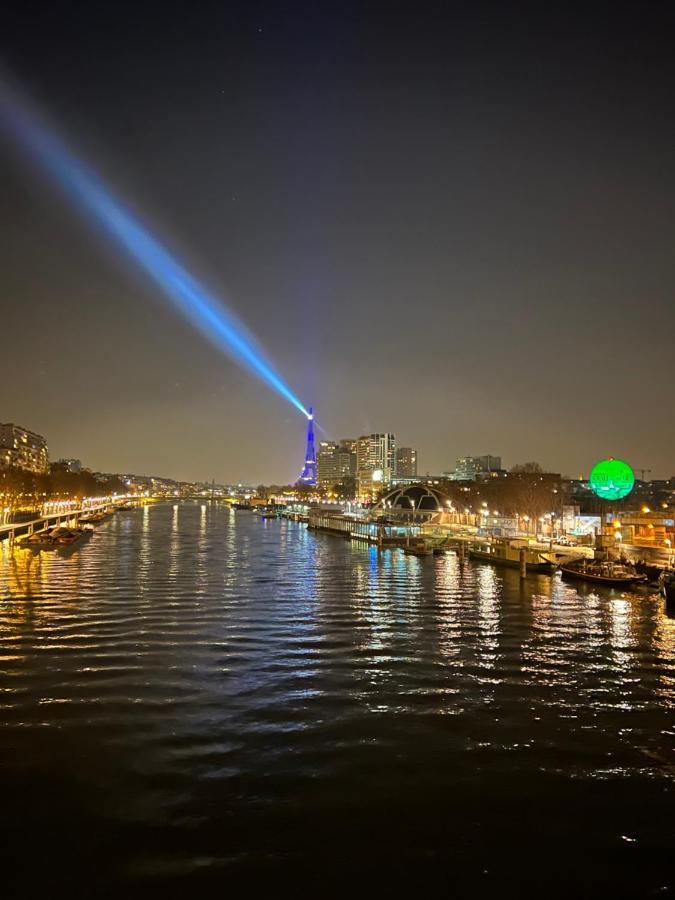 Super Appartement Refait A Neuf Beaucoup De Charme Boulogne-Billancourt Exteriör bild