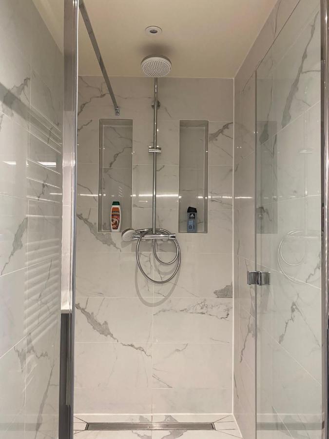 Super Appartement Refait A Neuf Beaucoup De Charme Boulogne-Billancourt Exteriör bild