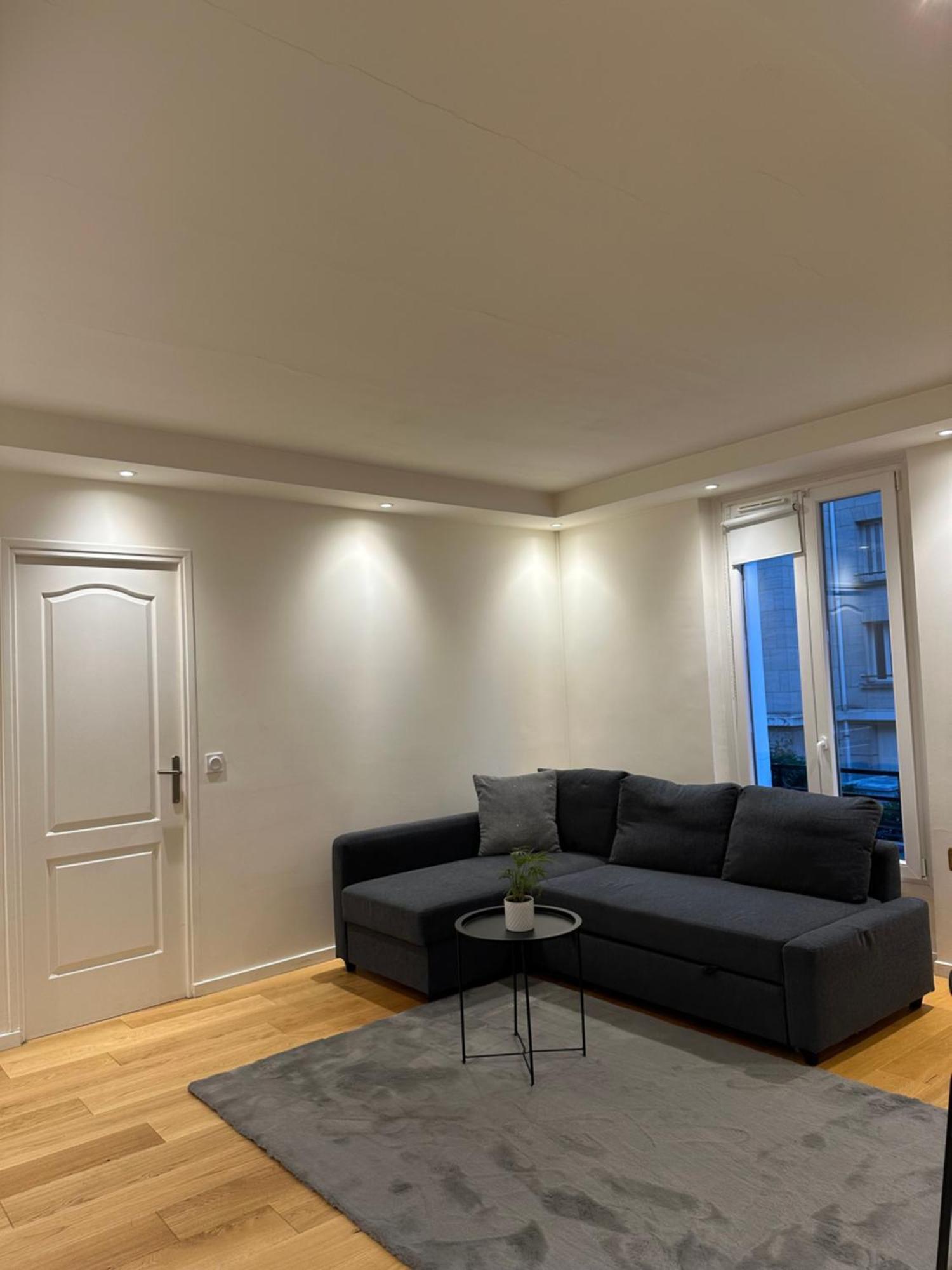 Super Appartement Refait A Neuf Beaucoup De Charme Boulogne-Billancourt Exteriör bild