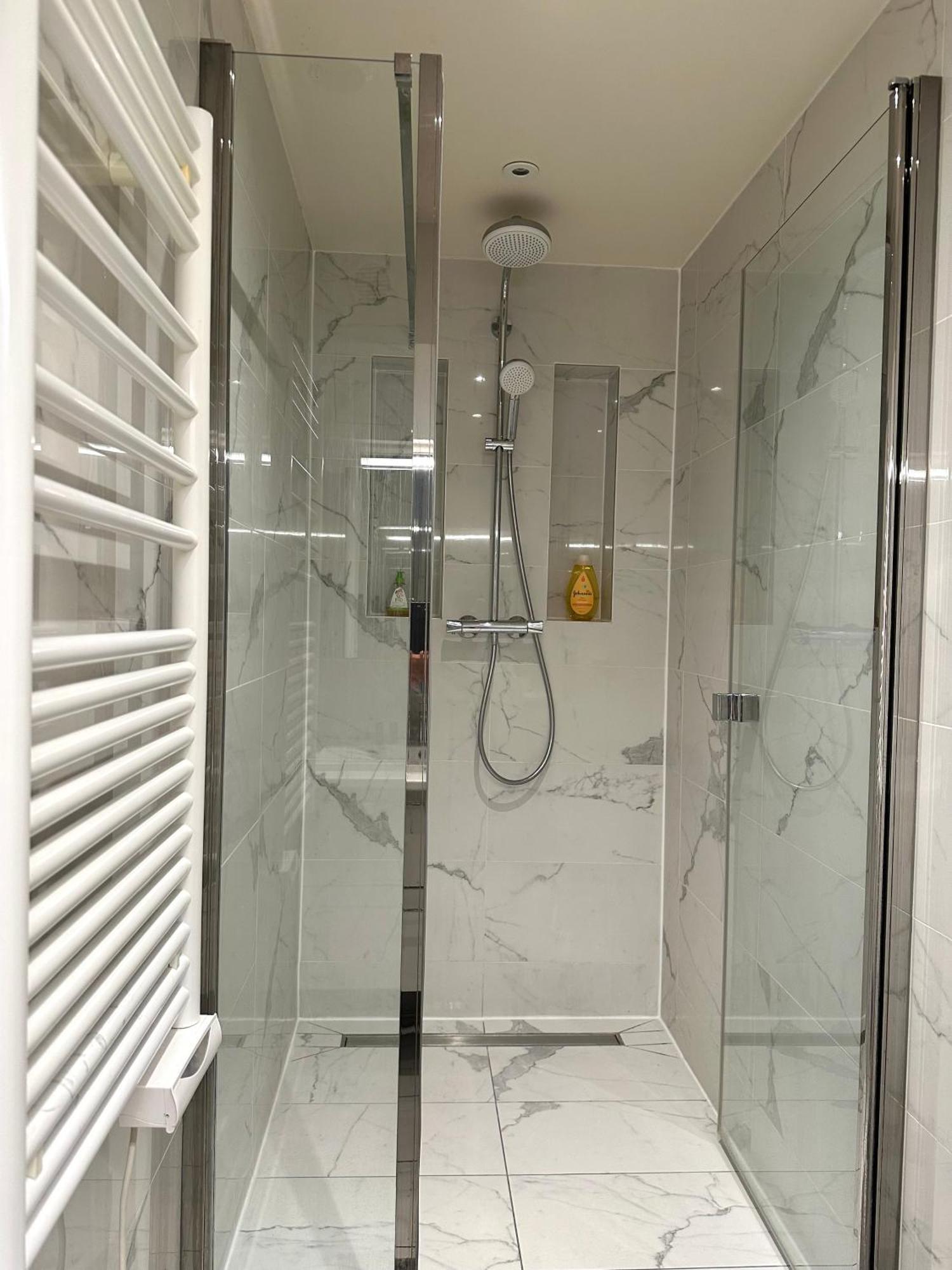 Super Appartement Refait A Neuf Beaucoup De Charme Boulogne-Billancourt Exteriör bild